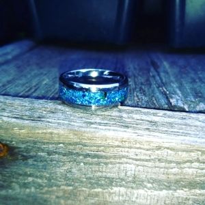 Ring, oil spill opal set with crushed lava rock size 8